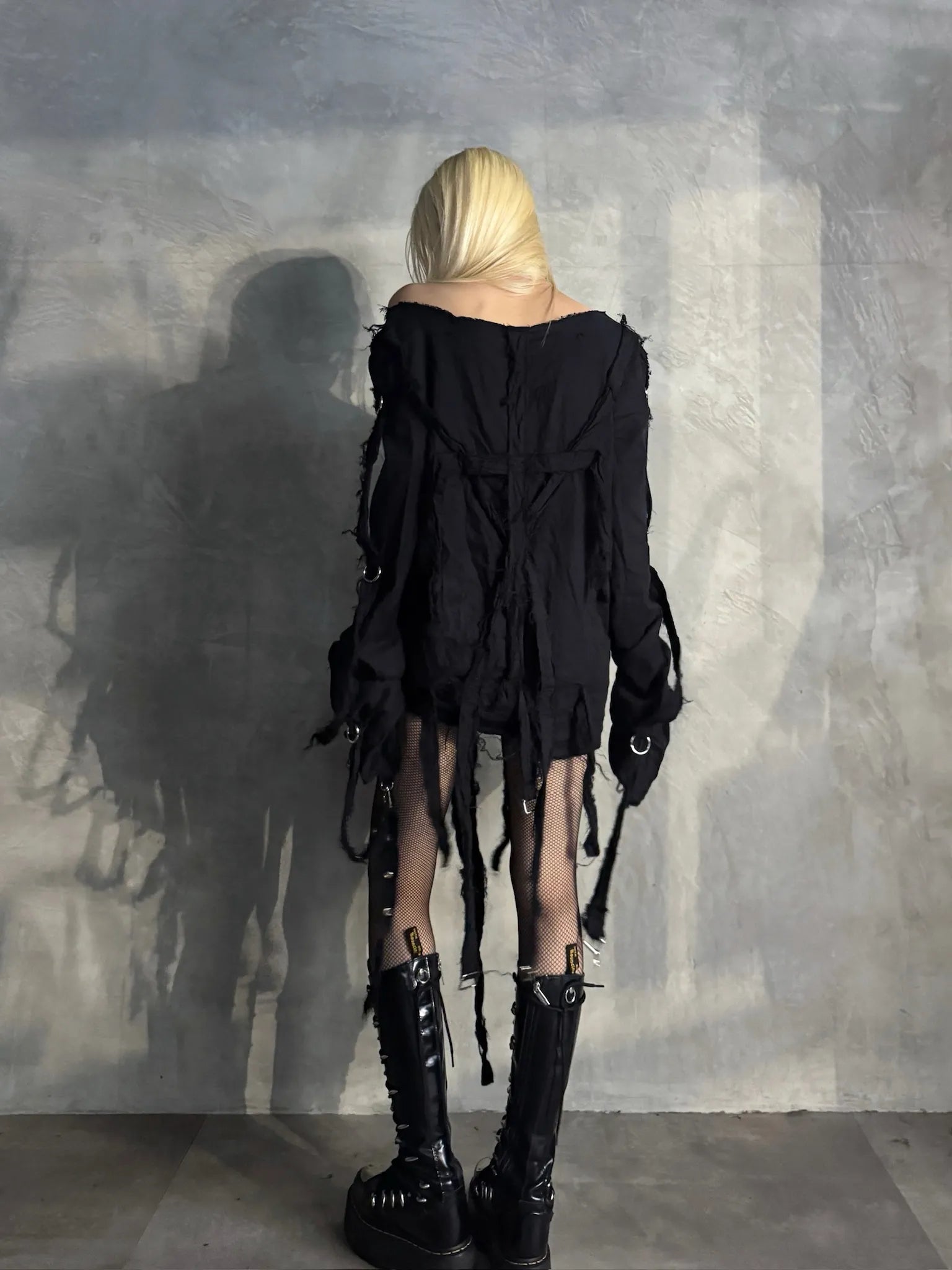 Gaze Shirt
